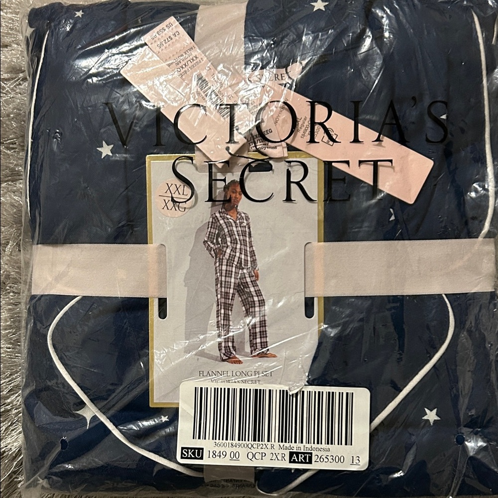 LIMITED TIME MARK DOWN! 
These are NEW $60 pj’s from VS! NEW for $20!!!